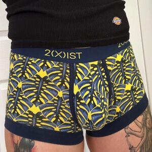 2xist Blue and Yellow Patterned cotton Shorts